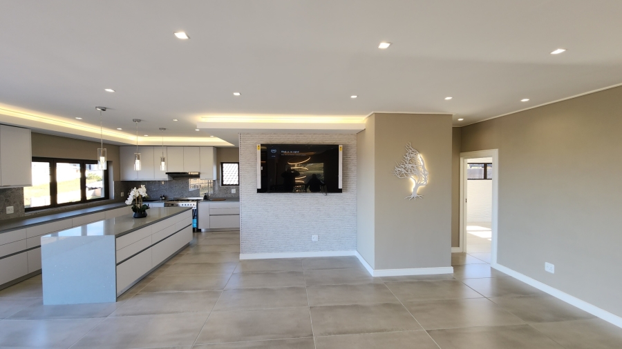 4 Bedroom Property for Sale in Seemeeu Park Western Cape